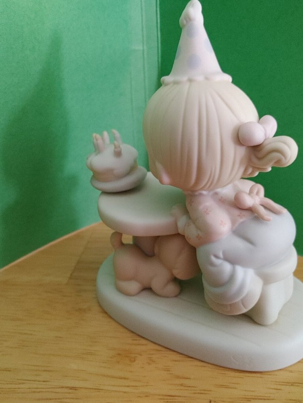 Precious Moments Happy Birthday Figurine - Picture 8 of 9